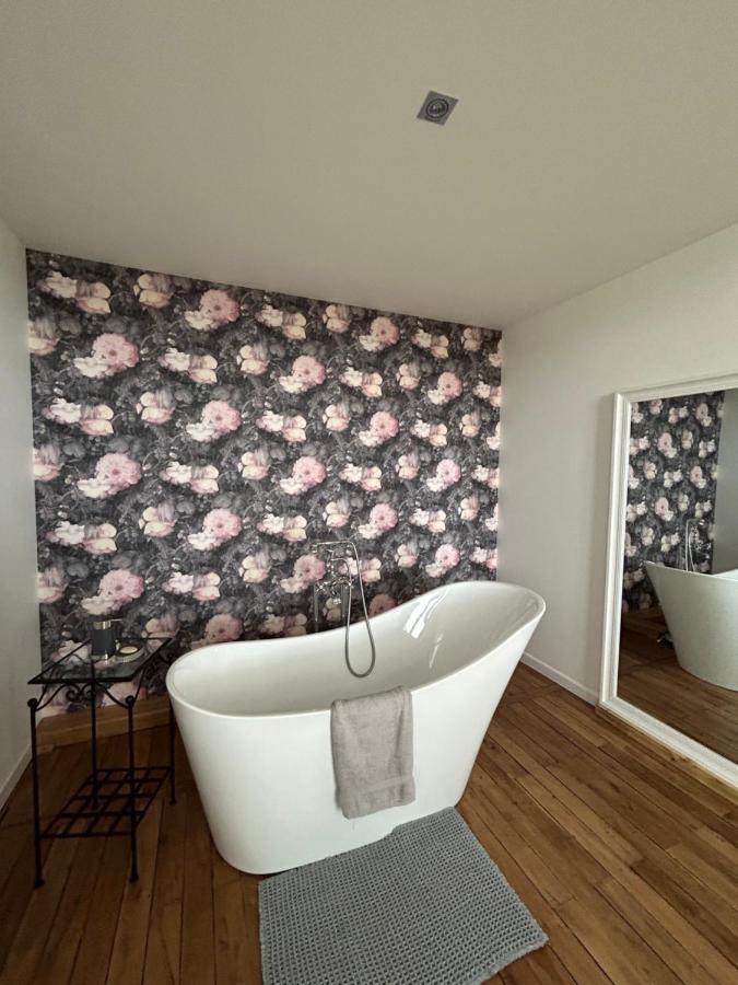 Chateau De La Bouchatte Chambre Les Roses Chazemais Экстерьер фото